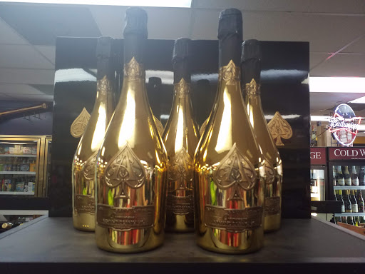 Liquor Store «Empire Package Super Store», reviews and photos, 5420 Peachtree Blvd, Chamblee, GA 30341, USA