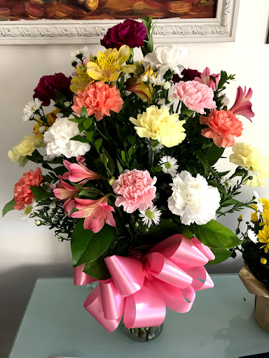 Florist «Secret Garden Florist», reviews and photos, 6076 Lincoln Ave, Cypress, CA 90630, USA