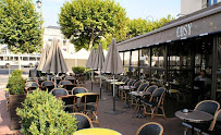Atmosphère du Restaurant français Cosy à Maisons-Laffitte - n°2