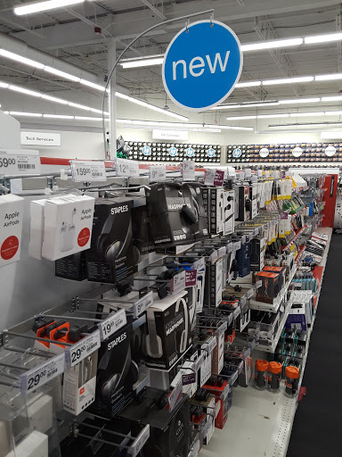 Office Supply Store «Staples», reviews and photos, 1660 Soldiers Field Rd, Brighton, MA 02135, USA