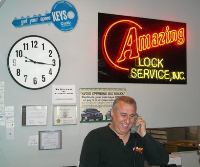 Locksmith «Amazing Lock Service, Inc», reviews and photos, 3165 N Halsted St, Chicago, IL 60657, USA