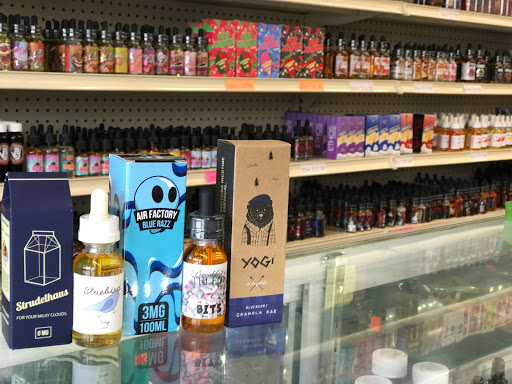 Tobacco Shop «Danbury Smoke Shop», reviews and photos, 128 Federal Rd, Danbury, CT 06811, USA