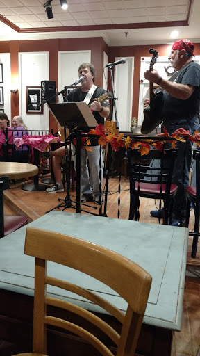 Wine Bar «Thirsty Mind Coffee and Wine Bar», reviews and photos, 23 College St # 6, South Hadley, MA 01075, USA