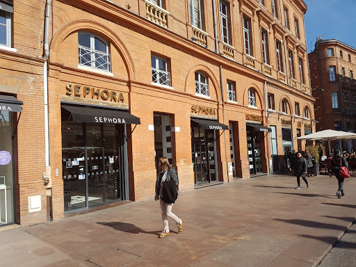 Wallpaper shops in Toulouse