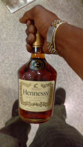 Liquor Store «Mecklenburg County ABC Store #04», reviews and photos, 125 Cherry St, Charlotte, NC 28202, USA