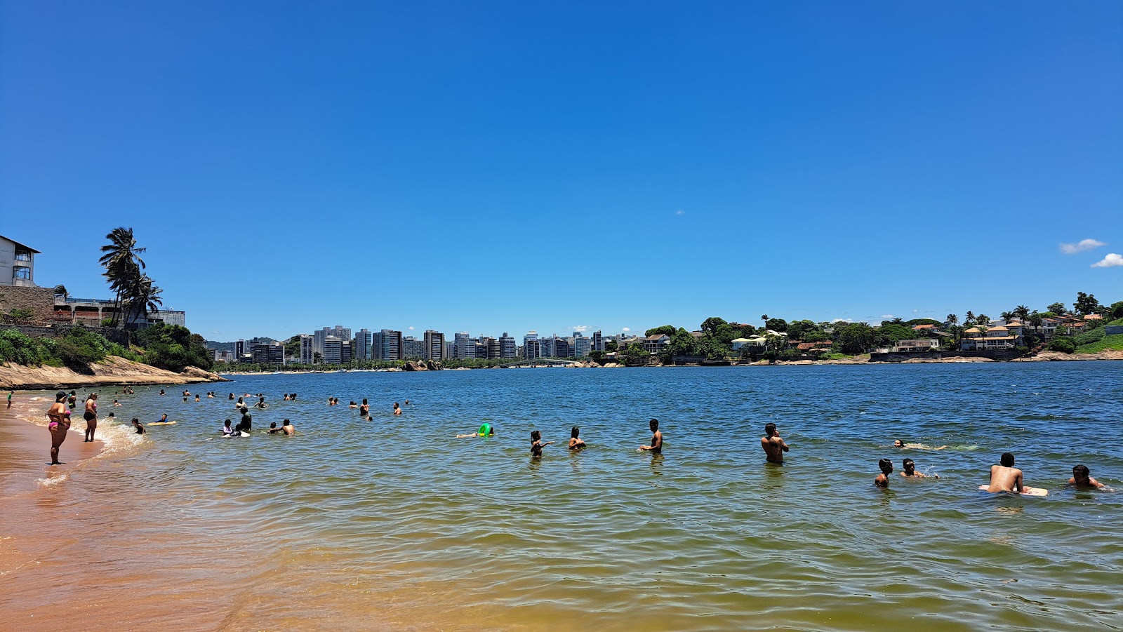 Photo de Praia Grande da Ilha do Boi zone sauvage