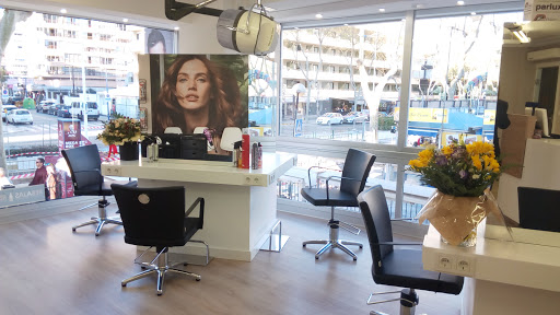 Peluquería y Estética Fèmina Unisex Peluquería Coiffure Beáuty&nails Salón  de beáute en Benidorm, Alicante