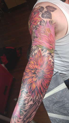 Tattoo Shop «Moth Studio», reviews and photos, 428 W Commercial St, Springfield, MO 65803, USA