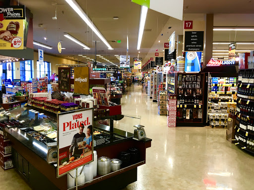 Grocery Store «Vons», reviews and photos, 453 Santa Fe Dr, Encinitas, CA 92024, USA
