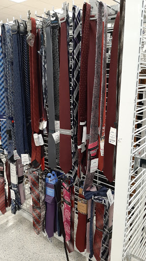 Clothing Store «Ross Dress for Less», reviews and photos, 241 N Glendale Ave, Glendale, CA 91206, USA