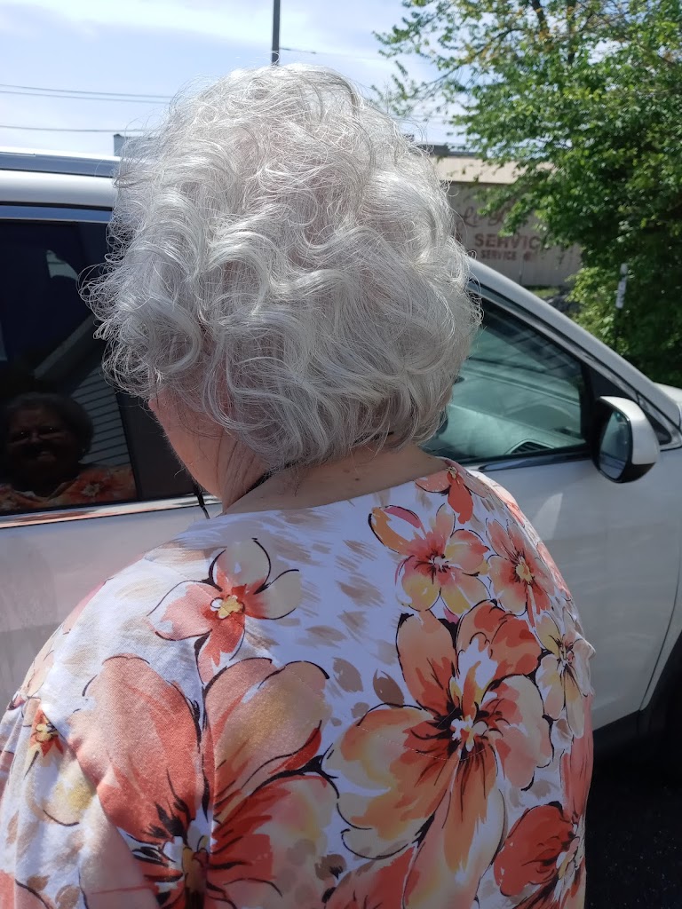 Bellas' Hair Salon Evansville, IN 47712 Services and Reviews