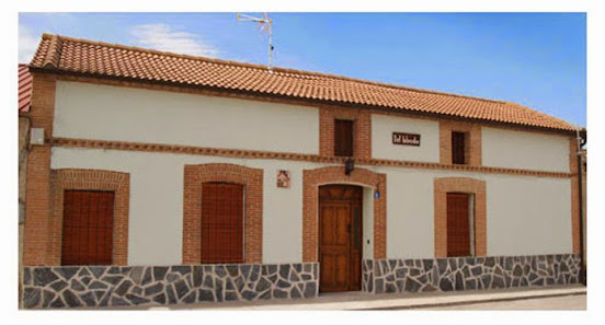 Casa Rural Del Labrador C. Alta, 8, 40240 Gomezserracín, Segovia, España