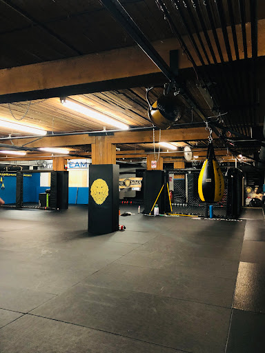 Women's boxing lessons Vancouver