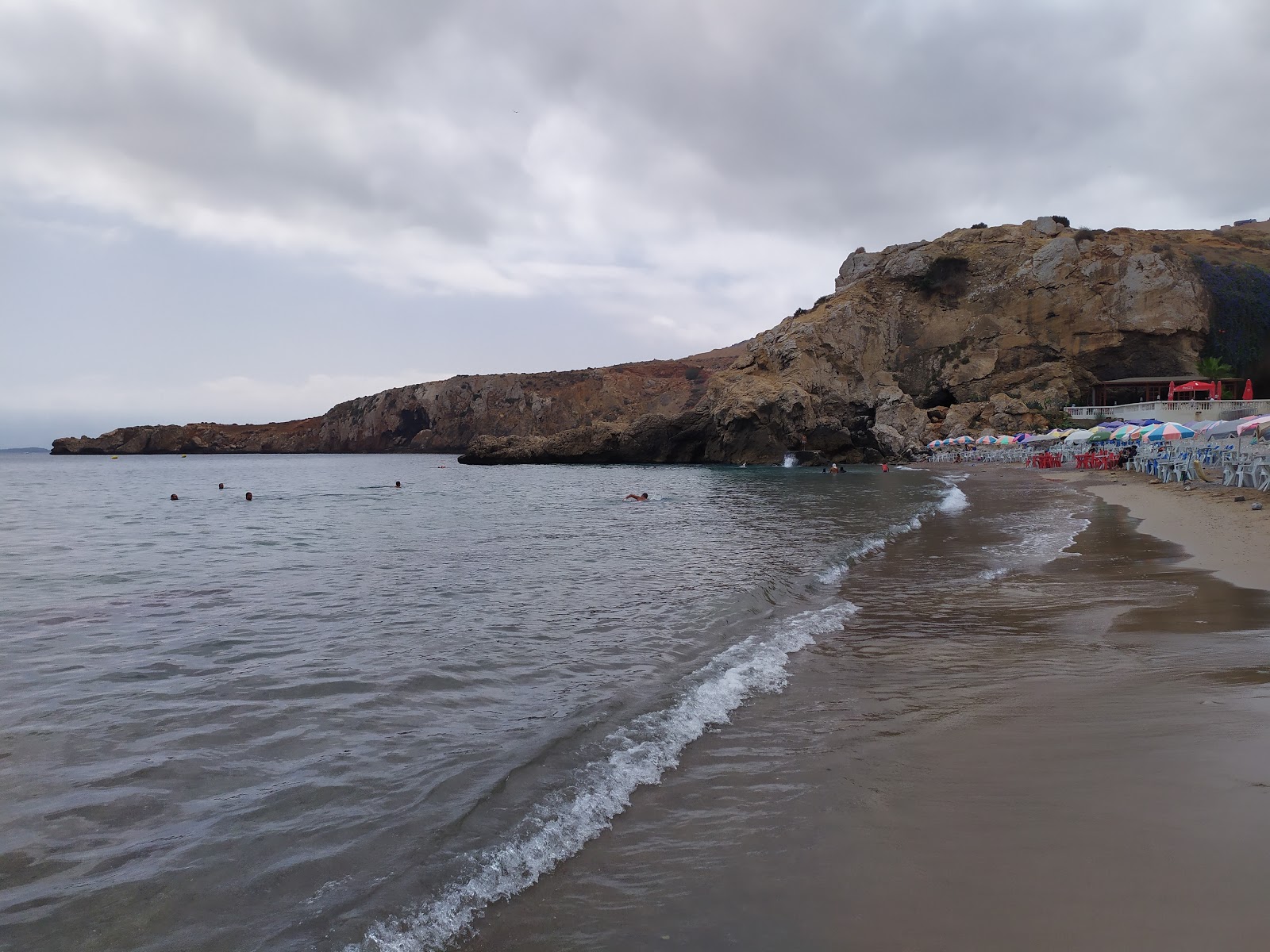 Foto van Calabonita Strand en de nederzetting