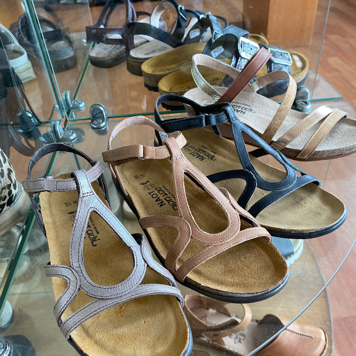 Shoe Store «Rainsong Shoes», reviews and photos, 117 Plaza St, Healdsburg, CA 95448, USA