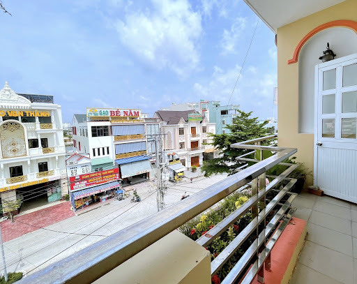 Nhà Khách Vạn Thành