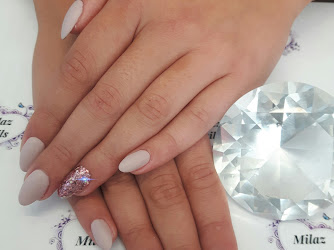 Milaz Nails