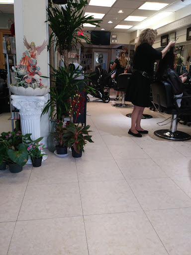 Hair Salon «Hair Healers Beauty Salon», reviews and photos, 2626 SW 9th St, Miami, FL 33135, USA