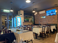 Atmosphère du Restaurant Pizza Camilia à Levallois-Perret - n°15