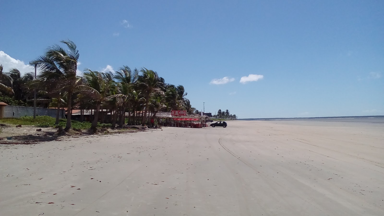 Foto di Praia do Panaquatira area servizi