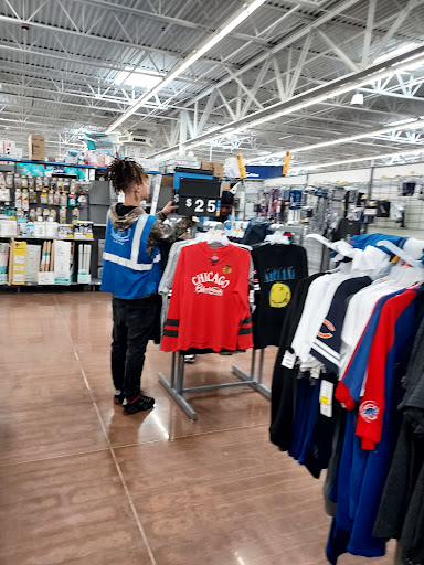 Department Store «Walmart Supercenter», reviews and photos, 4700 135th St, Crestwood, IL 60445, USA