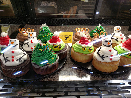 Grocery Store «Safeway», reviews and photos, 653 S State St, Ukiah, CA 95482, USA