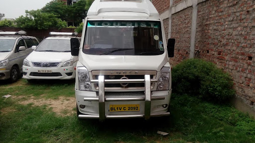 12 Seater Tempo Traveller & 27 Seater Bus Hire In Delhi - India Tours & Travels