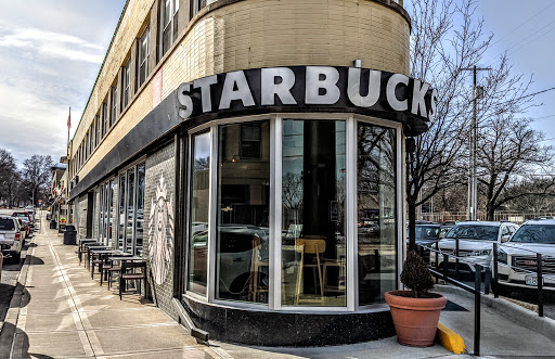 Brookside shopping area, W Meyer Blvd, Kansas City, MO 64113, USA, 