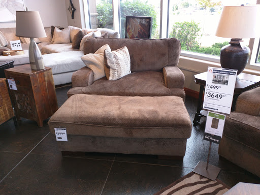 Furniture Store «Ashley HomeStore», reviews and photos, 12185 77th St, Kenosha, WI 53142, USA