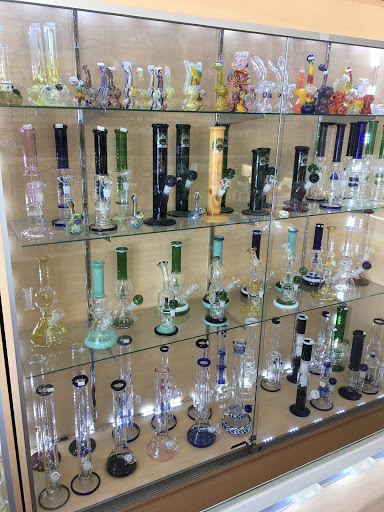 Vaporizer Store «Vape Master & Smoke Shop», reviews and photos, 1708 Long Beach Blvd, Long Beach, CA 90813, USA