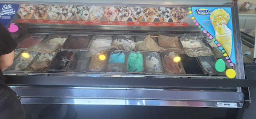 Ice Cream Shop «Cold Stone Creamery», reviews and photos, 2169 Pacific Coast Hwy, Lomita, CA 90717, USA