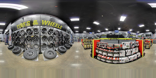 Truck Accessories Store «4 Wheel Parts Performance Center - Mesa, AZ», reviews and photos, 420 S Country Club Dr, Mesa, AZ 85210, USA