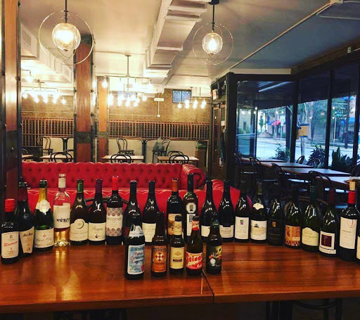 Winery Dilworth Tasting Room Reviews And Photos 300 East Tremont Street Charlotte Nc 3