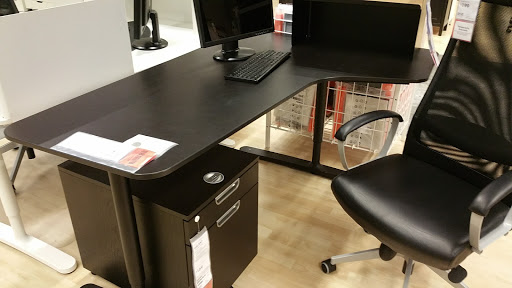 Stores to buy desks Miami