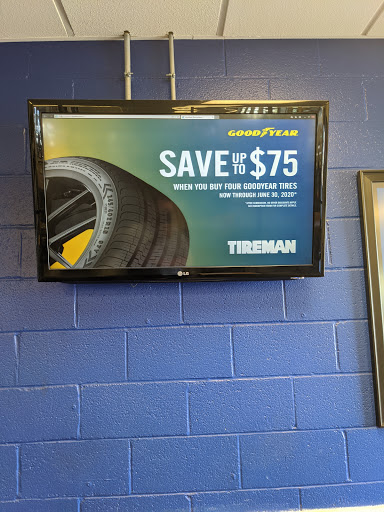Tire Shop «Tireman Auto Service Centers», reviews and photos, 532 Illinois Ave, Maumee, OH 43537, USA