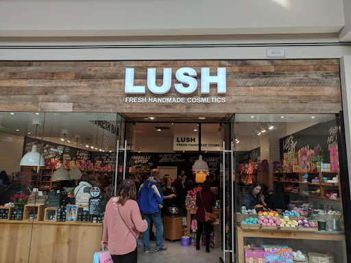 Cosmetics Store «Lush», reviews and photos, 10 Rosedale Shopping Center, Roseville, MN 55113, USA