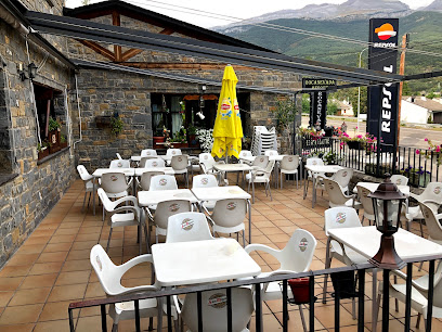 Restaurante Roca Nevada - Av. de Francia, 22870 Villanúa, Huesca, Spain