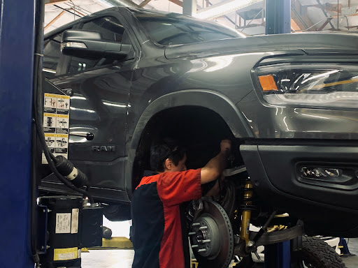 Auto Repair Shop «Stamps Auto», reviews and photos, 711 S Lindsay Rd, Gilbert, AZ 85296, USA