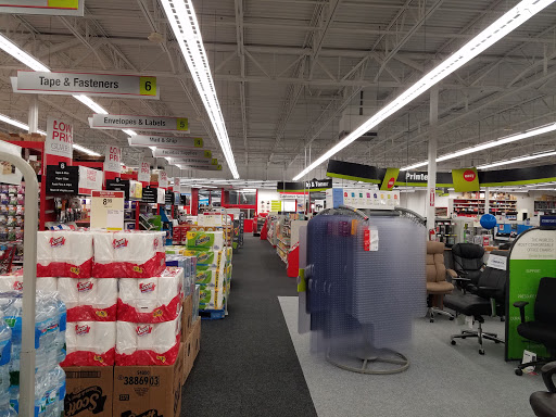 Office Supply Store «Staples», reviews and photos, 1333 Buckeye Ave, Ames, IA 50010, USA