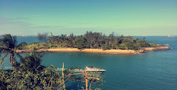 Foto von Praia da Baleia mit eine gerade küstenlinie