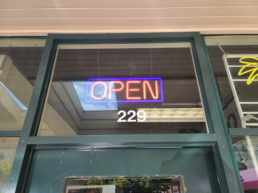 Tobacco Shop «Cigar Land», reviews and photos, 229 Bellevue Way NE, Bellevue, WA 98004, USA