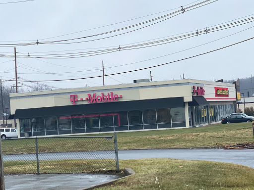 Cell Phone Store «T-Mobile», reviews and photos, 130 U.S. 22, Springfield Township, NJ 07081, USA