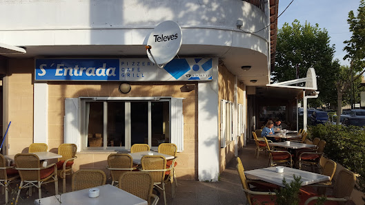 Bar-Restaurante S'Entrada Carrer de ses Barraquetes, 1, 07550 Son Servera, Balearic Islands, España