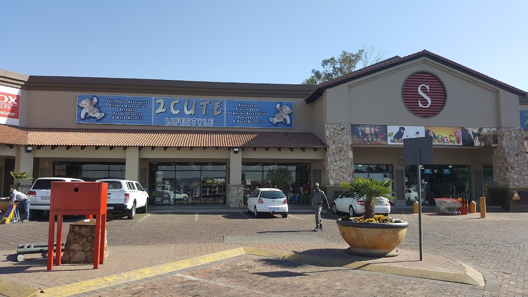 2 Cute Lifestyle in the city Vanderbijlpark