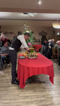 Atmosphère du Restaurant Auberge Des Etangs Roussent - n°2