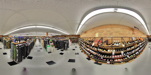 Wine Store «Fikes-Parkhill Liquor & Wines», reviews and photos, 5111 S Lewis Ave, Tulsa, OK 74105, USA