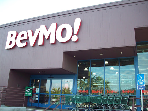 BevMo!, 2020 Redwood Hwy, Greenbrae, CA 94904, USA, 