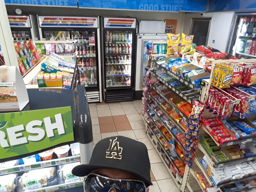 Convenience Store «AMPM», reviews and photos, 445 E Walnut St, Pasadena, CA 91101, USA