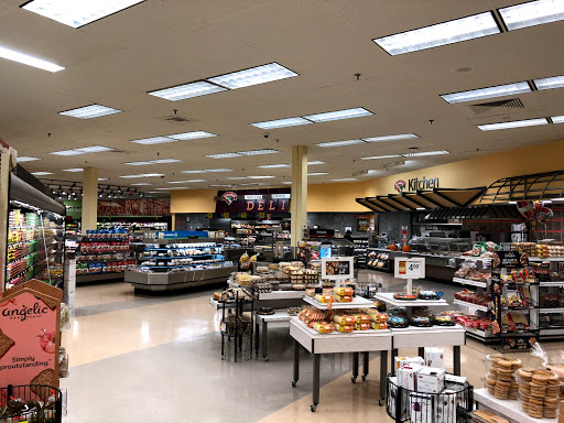 Grocery Store «Hannaford Supermarket», reviews and photos, 532 Main St,Route 1, Saco, ME 04072, USA