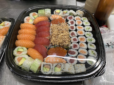 STAND SUSHI - SUPER U VIVONNE à Vivonne